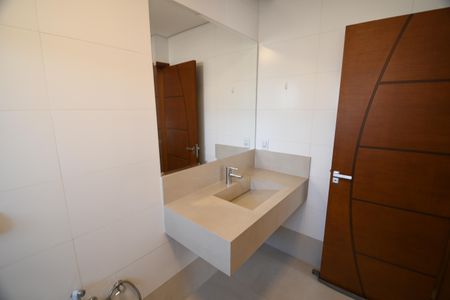 Casa de condomínio à venda com 364m², 3 quartos e 2 vagasBanheiro da Suíte 2