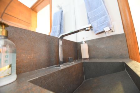 Casa de condomínio à venda com 364m², 3 quartos e 2 vagasLavabo