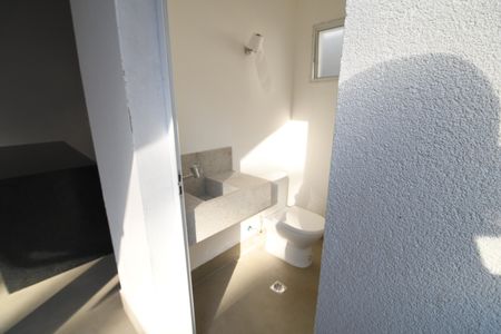 Casa de condomínio à venda com 364m², 3 quartos e 2 vagasBanheiro da Piscina