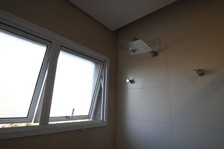 Casa de condomínio à venda com 364m², 3 quartos e 2 vagasBanheiro da Suíte 2