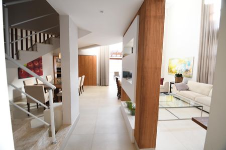 Casa de condomínio à venda com 364m², 3 quartos e 2 vagasSala