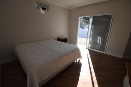 Casa de condomínio à venda com 364m², 3 quartos e 2 vagasSuíte 1