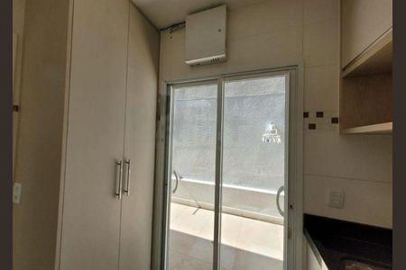 Casa à venda com 264m², 4 quartos e sem vaga