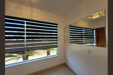 Casa à venda com 264m², 4 quartos e sem vaga