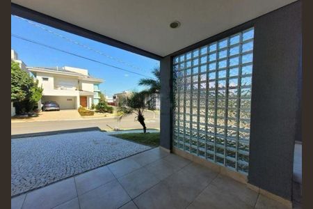 Casa à venda com 264m², 4 quartos e sem vaga