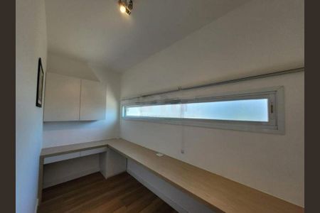 Casa à venda com 264m², 4 quartos e sem vaga