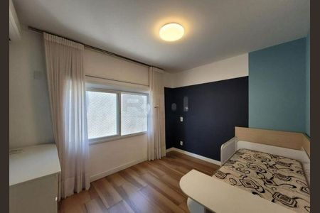 Casa à venda com 264m², 4 quartos e sem vaga