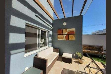 Casa à venda com 264m², 4 quartos e sem vaga