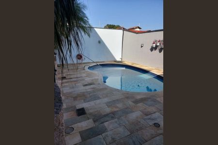 Casa à venda com 370m², 5 quartos e 2 vagas