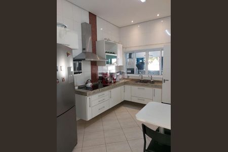 Casa à venda com 370m², 5 quartos e 2 vagas