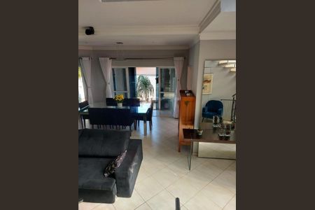 Casa à venda com 370m², 5 quartos e 2 vagas