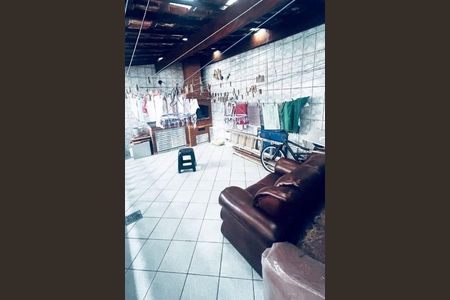 Casa à venda com 199m², 3 quartos e 2 vagas