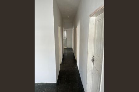 Corredor de casa para alugar com 3 quartos, 102m² em Sevilha (2 Seção), Ribeirão das Neves