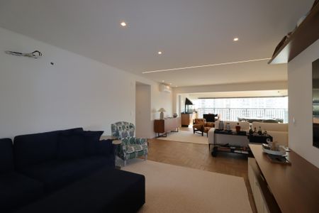 Apartamento à venda com 227m², 4 quartos e 4 vagasSala