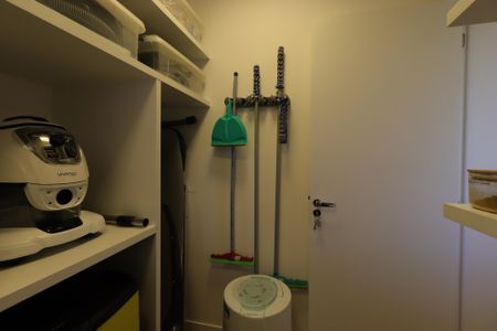 Apartamento à venda com 227m², 4 quartos e 4 vagasQuarto de Serviço