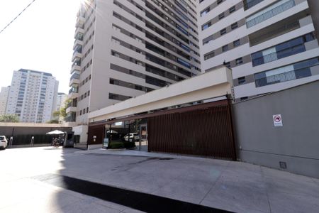 Apartamento à venda com 227m², 4 quartos e 4 vagasFachada
