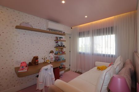 Apartamento à venda com 227m², 4 quartos e 4 vagasSuíte 1