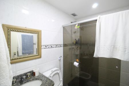 Apartamento para alugar com 135m², 4 quartos e 2 vagasBanheiro da suíte 1