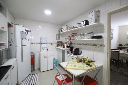 Apartamento para alugar com 135m², 4 quartos e 2 vagasCozinha