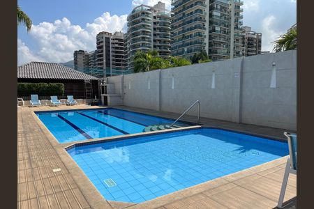 Apartamento para alugar com 135m², 4 quartos e 2 vagas Apartamento para alugar com 135m², 4 quartos e 2 vagasÁrea comum - Piscina