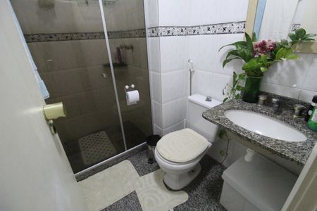 Apartamento para alugar com 135m², 4 quartos e 2 vagasBanheiro social