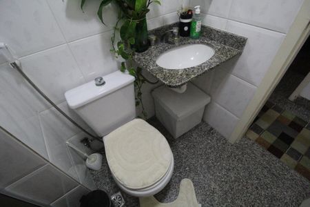 Apartamento para alugar com 135m², 4 quartos e 2 vagasBanheiro social