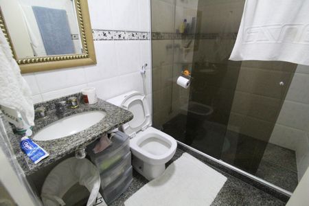 Apartamento para alugar com 135m², 4 quartos e 2 vagasBanheiro da suíte 1