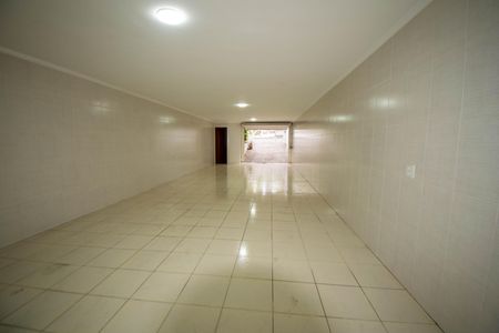 Casa à venda com 300m², 5 quartos e 7 vagas Casa à venda com 300m², 5 quartos e 7 vagasGaragem