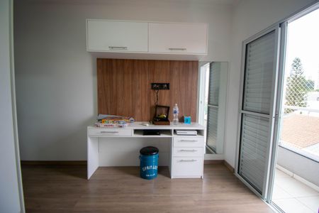 Casa à venda com 300m², 5 quartos e 7 vagas Casa à venda com 300m², 5 quartos e 7 vagasSuíte 3