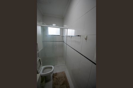 Casa à venda com 300m², 5 quartos e 7 vagas Casa à venda com 300m², 5 quartos e 7 vagasBanheiro da Suíte 1