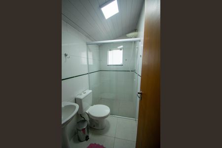 Casa à venda com 300m², 5 quartos e 7 vagas Casa à venda com 300m², 5 quartos e 7 vagasBanheiro da Suíte 4