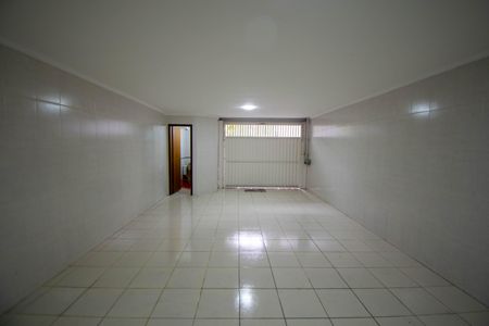 Casa à venda com 300m², 5 quartos e 7 vagas Casa à venda com 300m², 5 quartos e 7 vagasGaragem