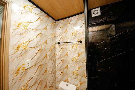 Apartamento à venda com 45m², 2 quartos e 1 vaga Apartamento à venda com 45m², 2 quartos e 1 vagaBanheiro