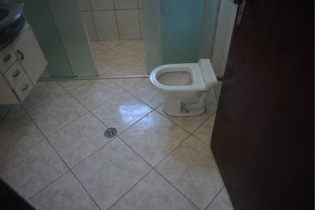 Casa à venda com 110m², 2 quartos e 2 vagasBanheiro Social