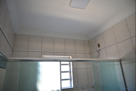 Casa à venda com 110m², 2 quartos e 2 vagasBanheiro Social