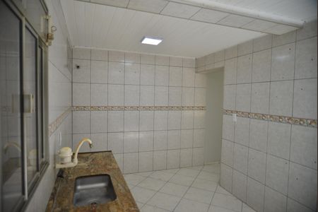 Casa à venda com 110m², 2 quartos e 2 vagasCozinha