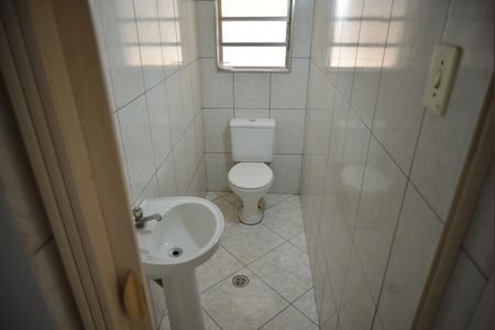 Casa à venda com 110m², 2 quartos e 2 vagasBanheiro Social