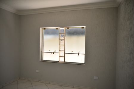 Casa à venda com 110m², 2 quartos e 2 vagasSala