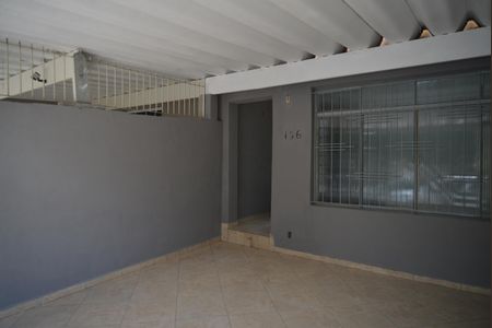 Casa à venda com 110m², 2 quartos e 2 vagasGaragem