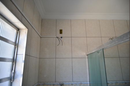 Casa à venda com 110m², 2 quartos e 2 vagasBanheiro Social