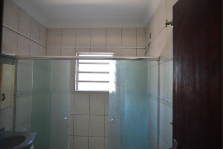 Casa à venda com 110m², 2 quartos e 2 vagasBanheiro Social