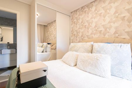 Apartamento à venda com 154m², 3 quartos e 2 vagas Apartamento à venda com 154m², 3 quartos e 2 vagasSuíte 2