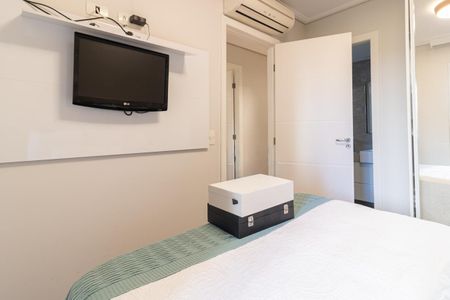 Apartamento à venda com 154m², 3 quartos e 2 vagas Apartamento à venda com 154m², 3 quartos e 2 vagasSuíte 2
