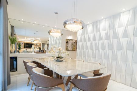 Apartamento à venda com 154m², 3 quartos e 2 vagas Apartamento à venda com 154m², 3 quartos e 2 vagasSala de Jantar