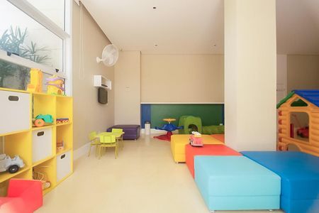 Apartamento à venda com 154m², 3 quartos e 2 vagas Apartamento à venda com 154m², 3 quartos e 2 vagasBrinquedoteca