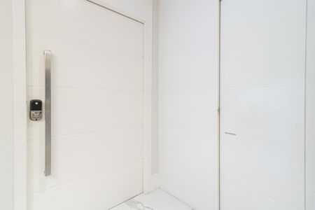 Apartamento à venda com 154m², 3 quartos e 2 vagas Apartamento à venda com 154m², 3 quartos e 2 vagasEntrada