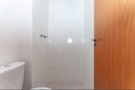 Apartamento à venda com 38m², 2 quartos e sem vaga Apartamento à venda com 38m², 2 quartos e sem vagaBanheiro Social