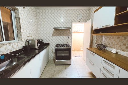 Casa à venda com 125m², 5 quartos e 2 vagas Casa à venda com 125m², 5 quartos e 2 vagasCozinha