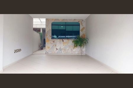 Casa à venda com 165m², 3 quartos e 2 vagas Casa à venda com 165m², 3 quartos e 2 vagasGaragem