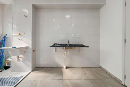 Apartamento para alugar com 37m², 2 quartos e 1 vaga Apartamento para alugar com 37m², 2 quartos e 1 vagaCozinha e Área de Serviço